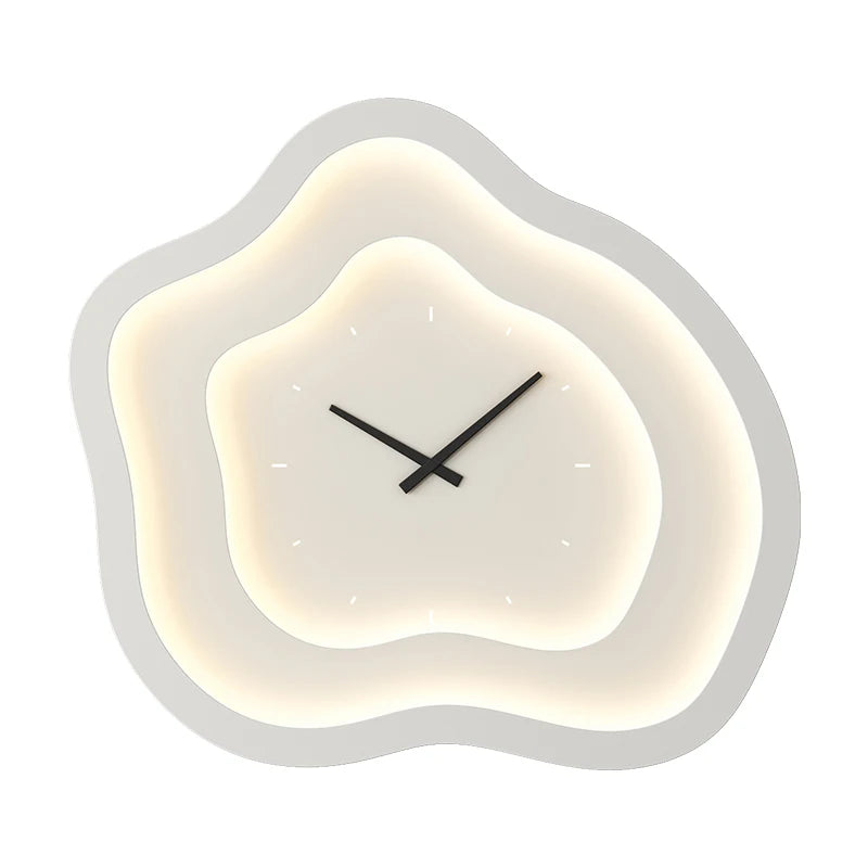 モダンな白い壁掛け時計